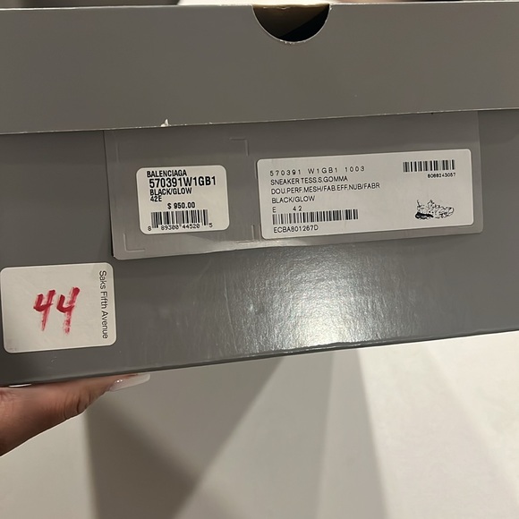 Balenciaga - Picture 5 of 5